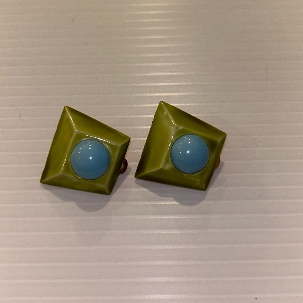 Vintage Har Geometric Clip Earrings (1955) Green/Blue Signed‎